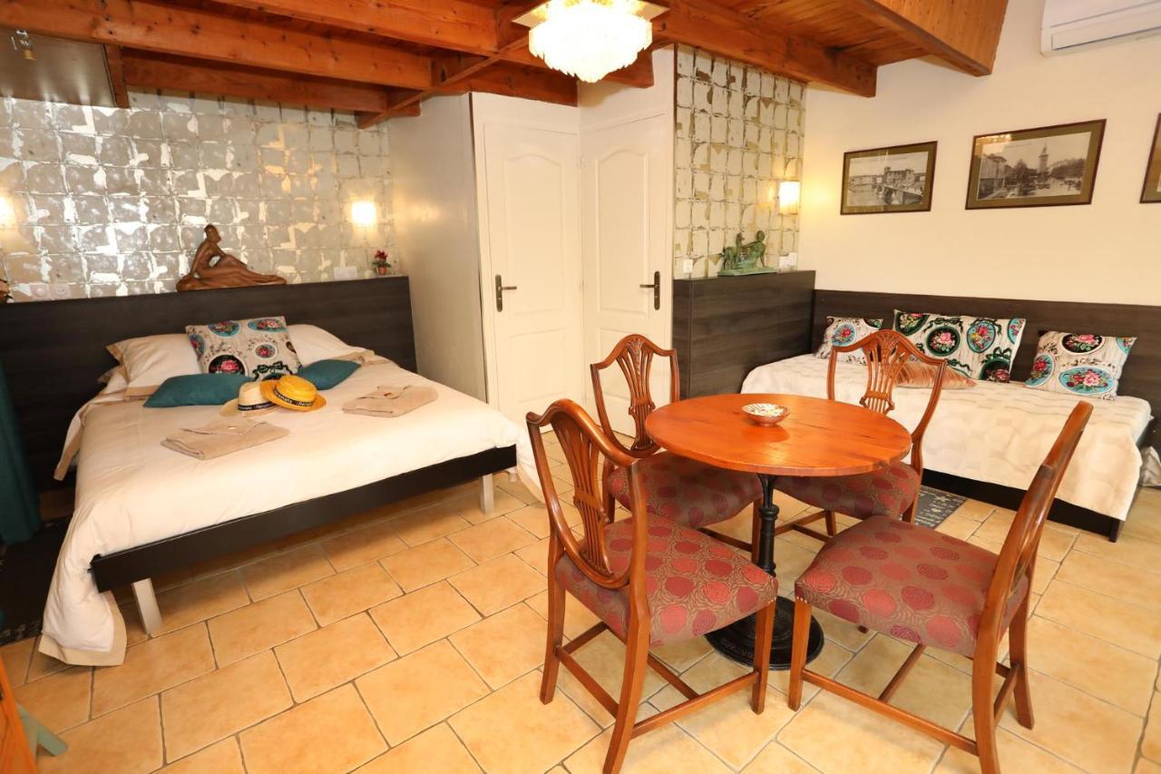 Maison D'Hotes Et Roulotte" Le 6 Bis" Romans-sur-Isere Ngoại thất bức ảnh